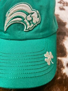 Men’s Green Buffalo Sabres Irish Baseball Hat; NWOT; One size fits all